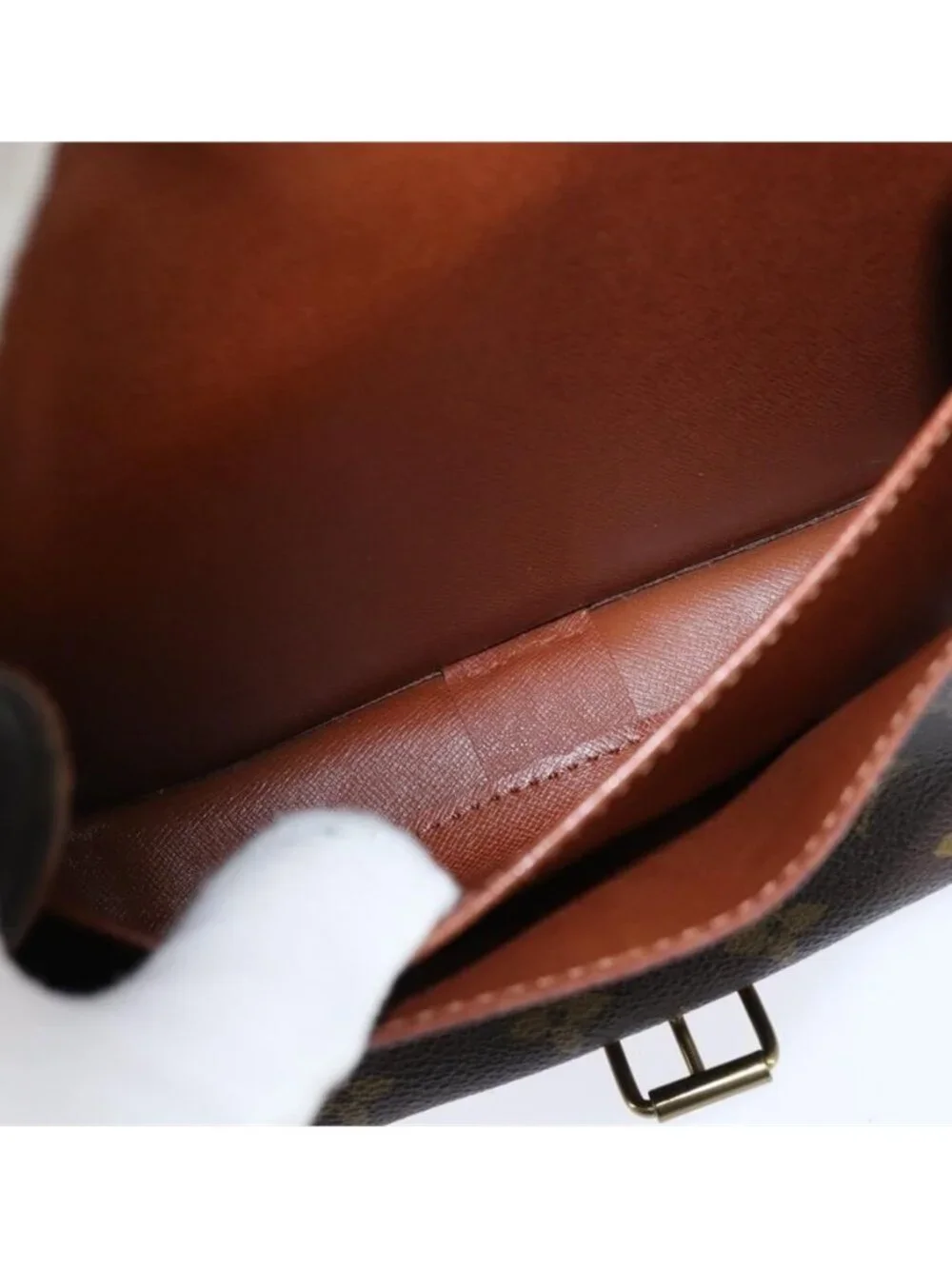 Louis Vuitton pre owned